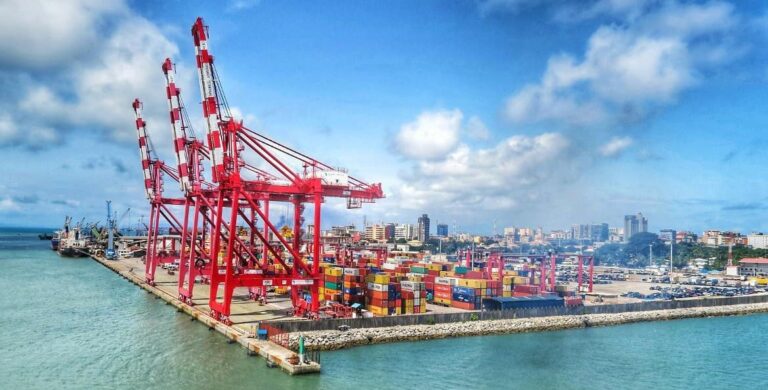 La transformation d’un port national en hub régional